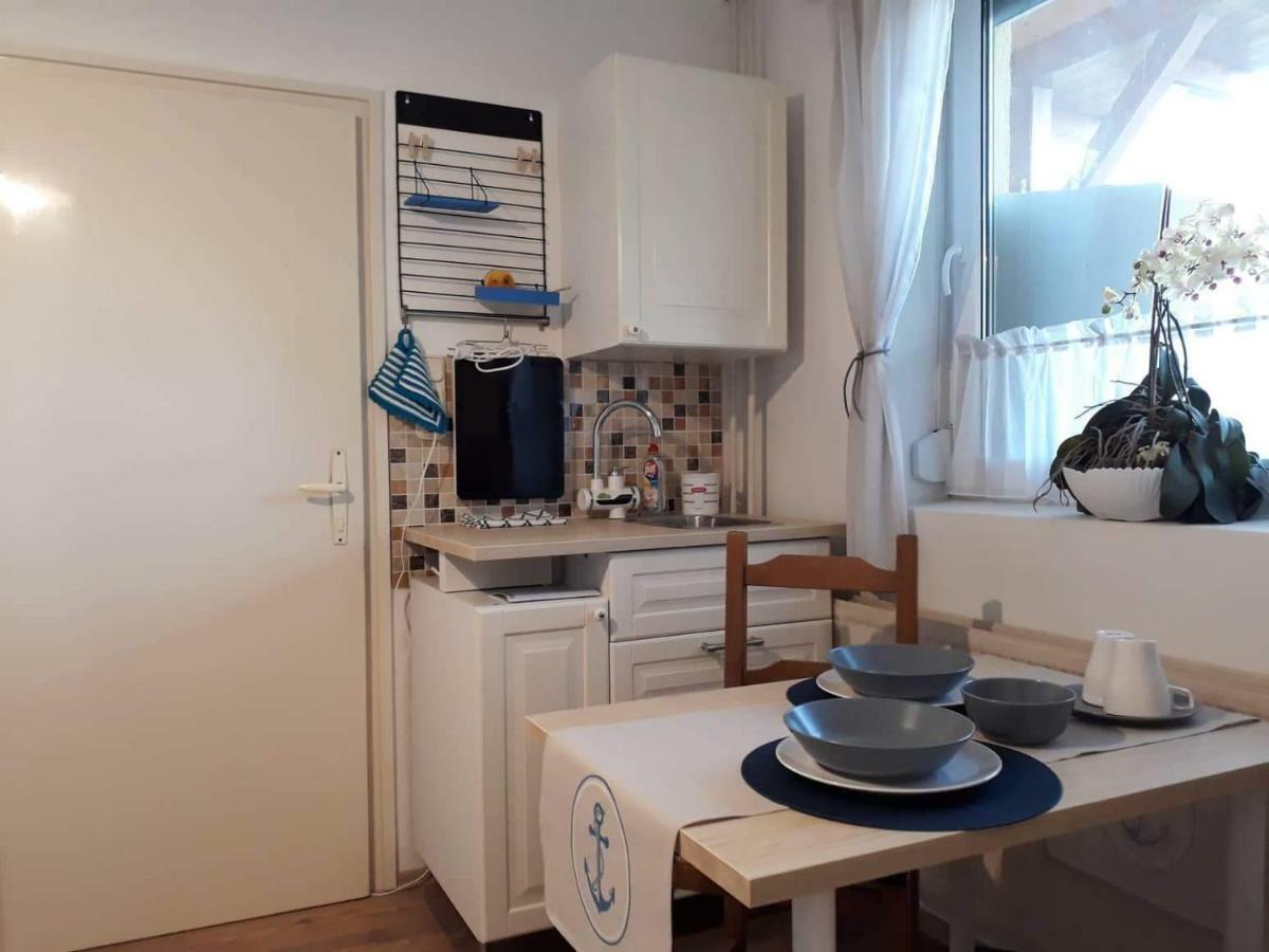 Clara Apartman ケストヘイ エクステリア 写真